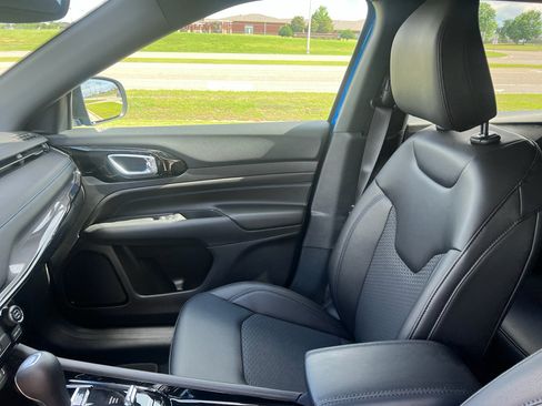 New 2026 Jeep Compass Latitude AWD/4WD image 21