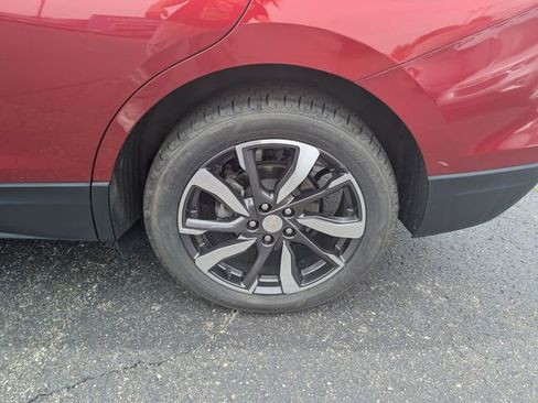 Used 2023 Chevrolet Equinox Premier AWD/4WD image 23