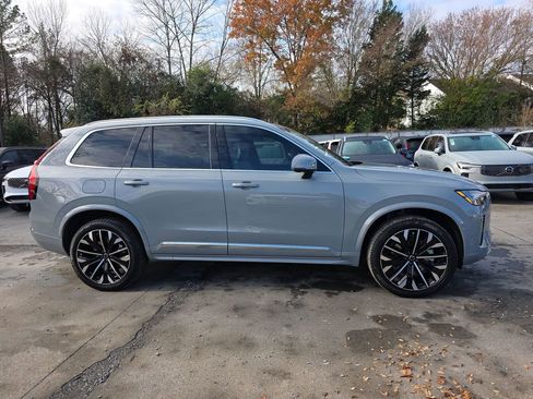 New 2026 Volvo XC90 B6 Plus w/ Protection Package Premier image 12