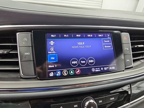 Used 2024 Buick Enclave Premium AWD/4WD image 15