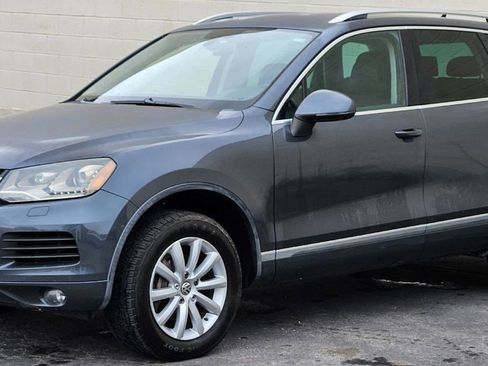 Used 2011 Volkswagen Touareg Sport AWD/4WD image 1
