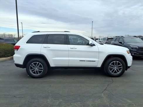 Used 2018 Jeep Grand Cherokee Limited image 29