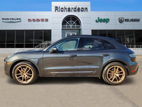 Used 2023 Porsche Macan S w/ Sport Chrono Package image 3