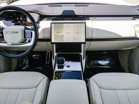New 2026 Land Rover Range Rover SE AWD/4WD image 12