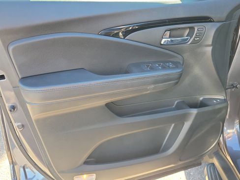 Used 2021 Honda Pilot Elite image 22