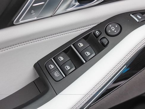 New 2027 BMW X7 xDrive40i w/ M Sport Package AWD/4WD image 19