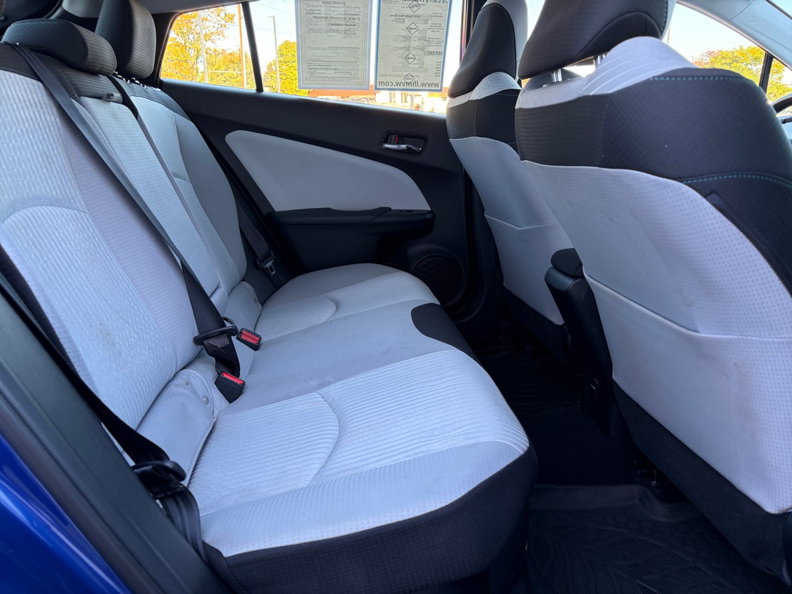 Used 2016 Toyota Prius Three FWD image 18