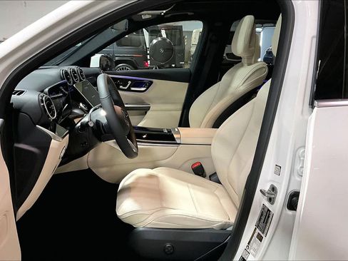 Used 2026 Mercedes-Benz GLC 300 GLC 300 image 9