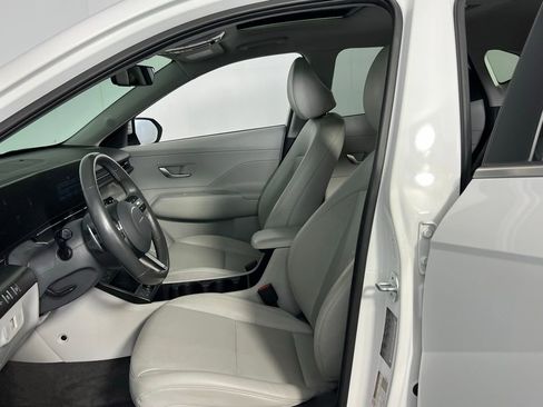 Used 2024 Hyundai Kona Limited image 21