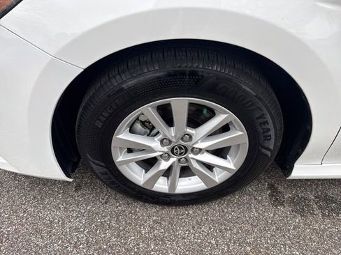 Used 2025 Toyota Camry LE image 16