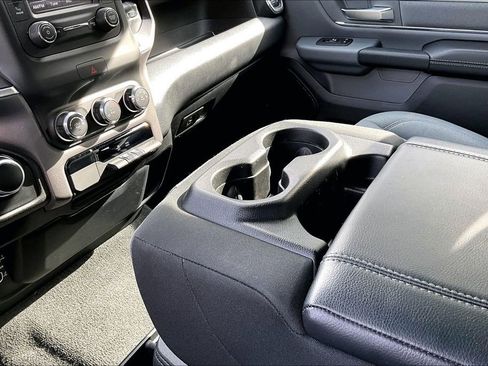 Used 2022 RAM 1500 Big Horn AWD/4WD image 18