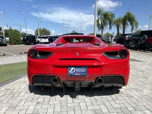 Used 2018 Ferrari 488 Spider RWD image 9