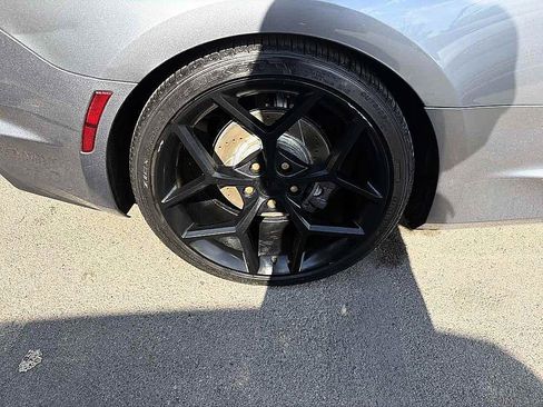 Used 2019 Chevrolet Camaro LT RWD image 15