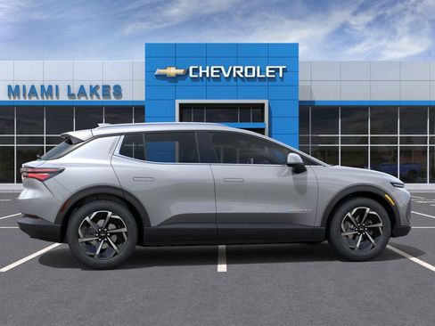 New 2026 Chevrolet Equinox EV LT AWD/4WD image 5