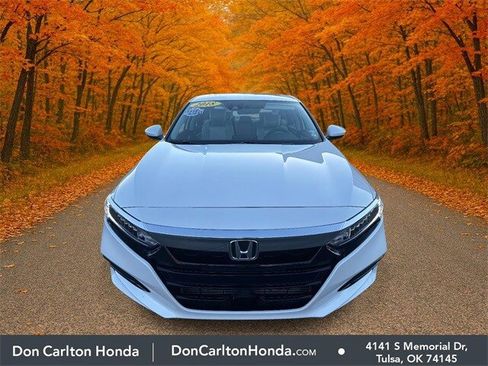 Used 2018 Honda Accord EX image 2