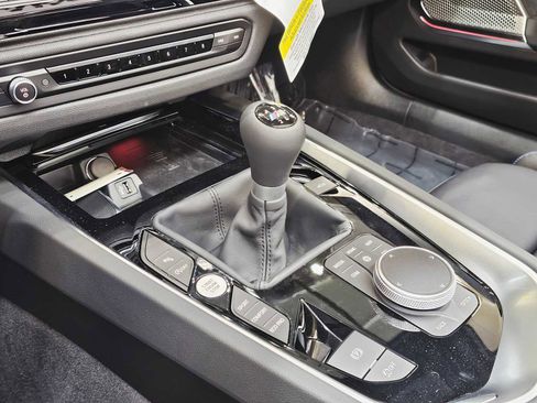 New 2026 BMW Z4 M40i image 17