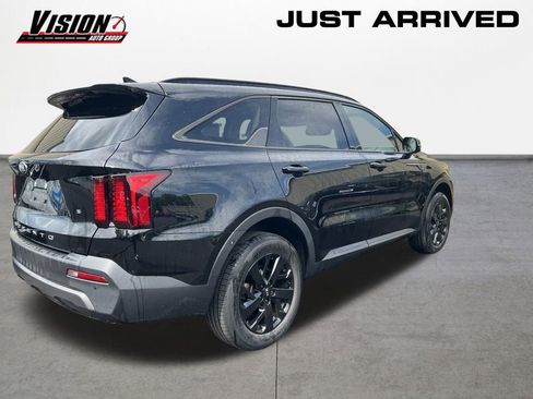 Used 2021 Kia Sorento S AWD/4WD image 4