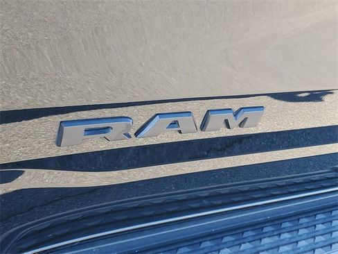 Used 2022 RAM 1500 Big Horn w/ Built-to-serve Edition image 29