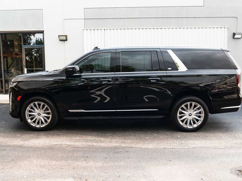 Used 2021 Cadillac Escalade ESV Luxury RWD image 5
