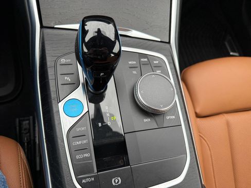 Used 2023 BMW i4 eDrive40 w/ Premium Package image 34