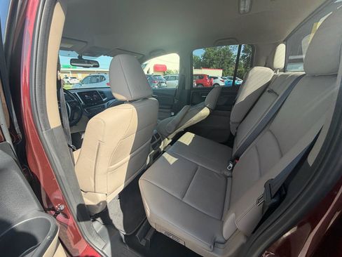 Used 2017 Honda Ridgeline RTL-T image 9