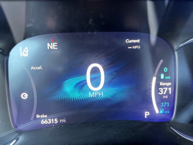 Used 2024 Chrysler Pacifica Limited FWD image 17