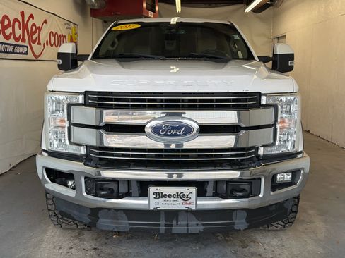 Used 2017 Ford F250 Lariat w/ Lariat Ultimate Package image 3