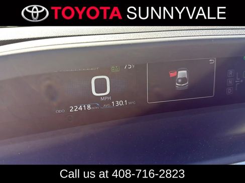 Used 2021 Toyota Prius Prime XLE FWD image 3