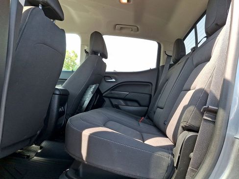 Used 2020 GMC Canyon SLE w/ Driver Alert Package RWD image 19
