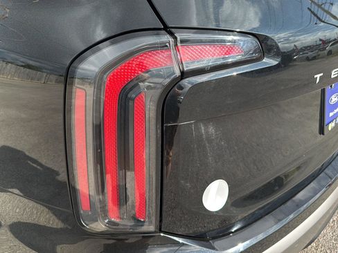 Used 2025 Kia Telluride EX image 29