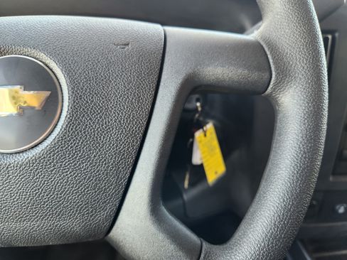 New 2025 Chevrolet Express 3500 w/ Power Convenience Package image 28