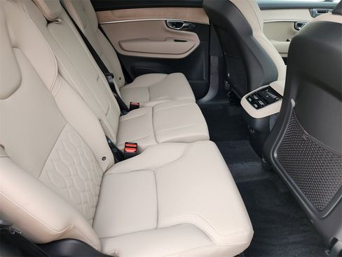 New 2026 Volvo XC90 B6 Plus w/ Protection Package Premier image 21