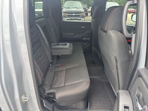 Used 2024 Nissan Frontier PRO-4X w/ Technology Package AWD/4WD image 12