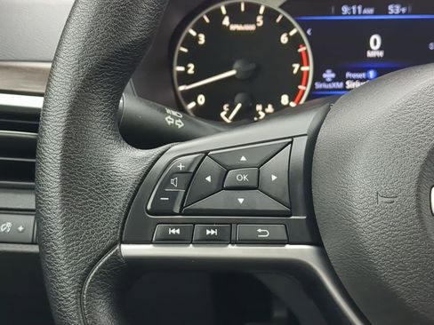 Used 2024 Nissan Altima 2.5 SV image 17