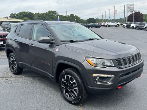 Used 2021 Jeep Compass Trailhawk AWD/4WD image 4