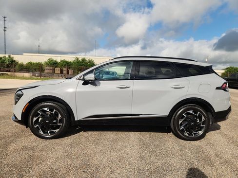 Used 2025 Kia Sportage SX AWD/4WD image 4