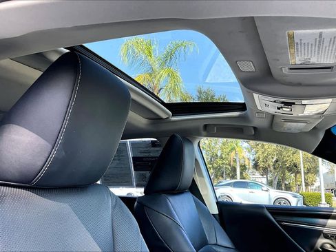 Used 2023 Lexus ES 350 w/ Premium Package image 14