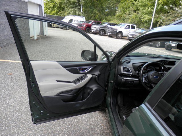 Used 2023 Subaru Forester Premium AWD/4WD image 15