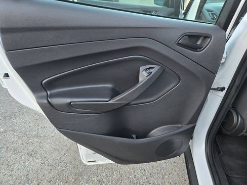 Used 2015 Ford Escape S FWD image 23