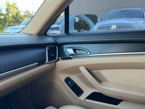 Used 2013 Porsche Panamera 4 Platinum Edition image 20