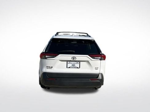 Used 2023 Toyota RAV4 XLE AWD/4WD image 4