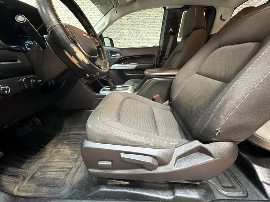 Used 2021 Chevrolet Colorado LT w/ Fleet Safety Package RWD image 23