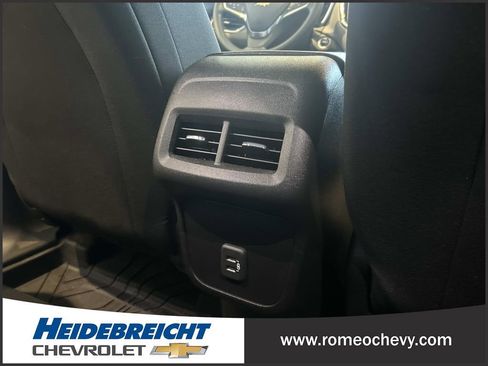 Certified 2024 Chevrolet Equinox LS w/ LS Convenience Package image 17