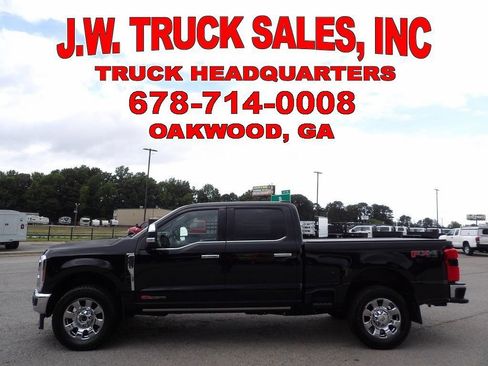 Used 2025 Ford F350 King Ranch w/ Chrome Package AWD/4WD image 2