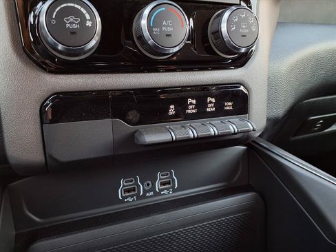 Used 2025 RAM 1500 Tradesman AWD/4WD image 18