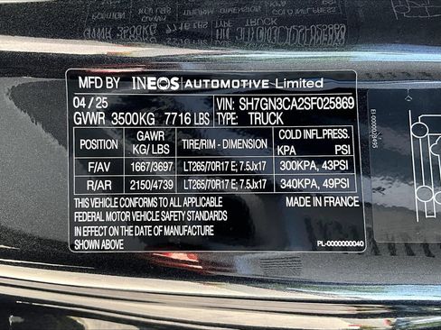 Used 2025 INEOS Grenadier AWD/4WD image 36