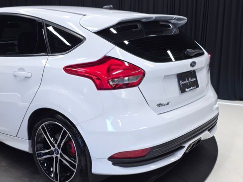Used 2016 Ford Focus ST w/ Equipment Group 402A FWD image 56