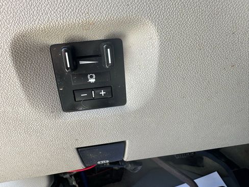 Used 2008 Chevrolet Silverado 3500 LTZ w/ EZ-Lift Tailgate Package image 18