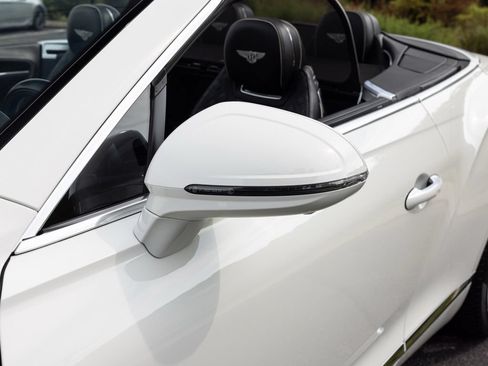 Used 2021 Bentley Continental GT V8 AWD/4WD image 22