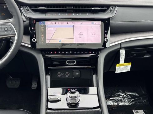 New 2026 Jeep Grand Cherokee Limited w/ Limited Altitude Package image 13